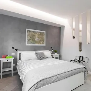 Interno 1 Roma Luxury Con Balcone Διαμέρισμα