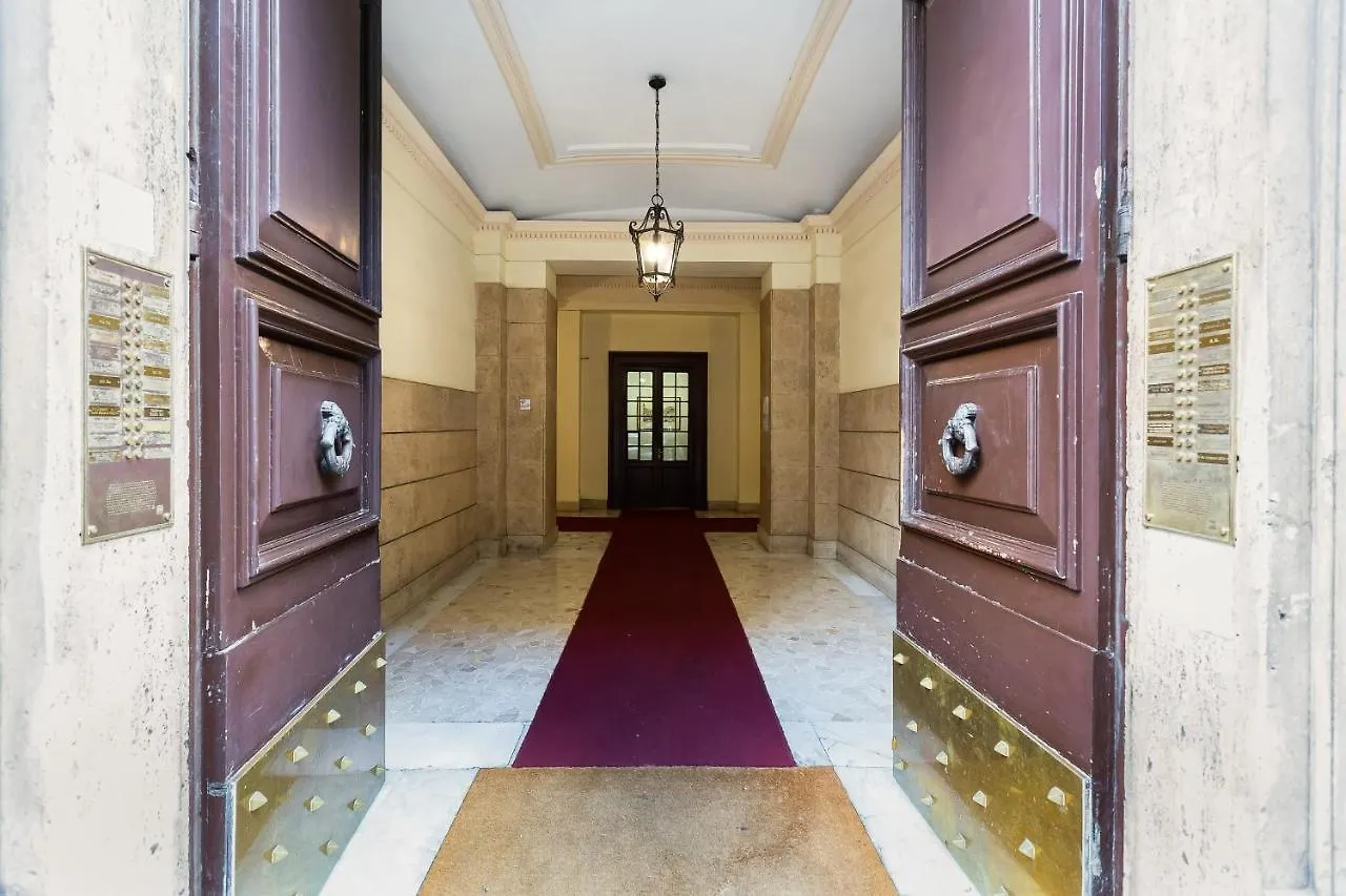Vatican Andrea'S House Rome Italy